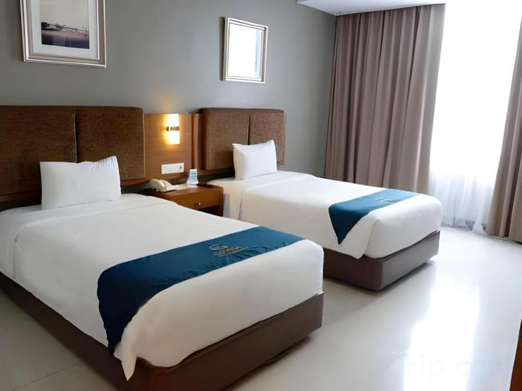 Grage Hotel Cirebon Exterior foto