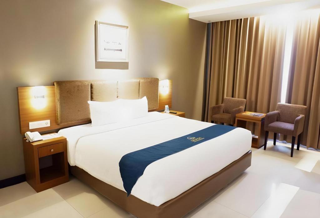 Grage Hotel Cirebon Exterior foto